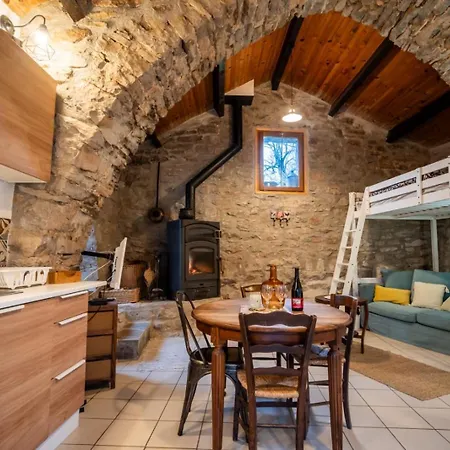 Petite Maison Pleine Nature La Bastide-Pradines